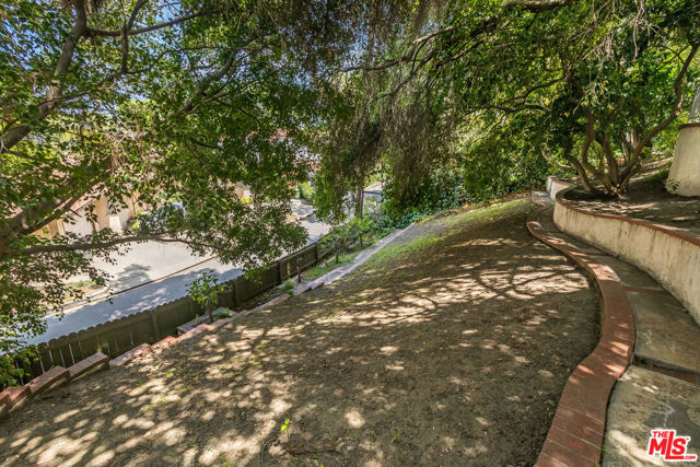 Drew Fenton | 172 S Woodburn Drive Los Angeles CA | MLS: 7292069
