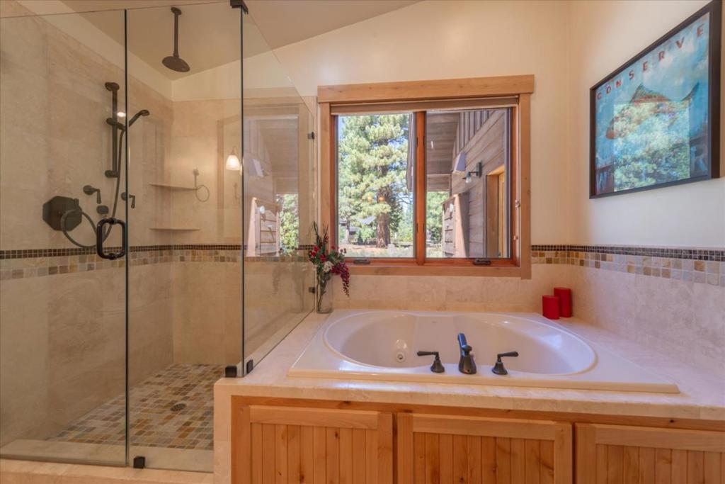 023915D9 9E65 4Ebc Abed F44C4936D14A 13466 Fairway Drive, Truckee, Ca 96161 &Lt;Span Style='BackgroundColor:transparent;Padding:0Px;'&Gt; &Lt;Small&Gt; &Lt;I&Gt; &Lt;/I&Gt; &Lt;/Small&Gt;&Lt;/Span&Gt;