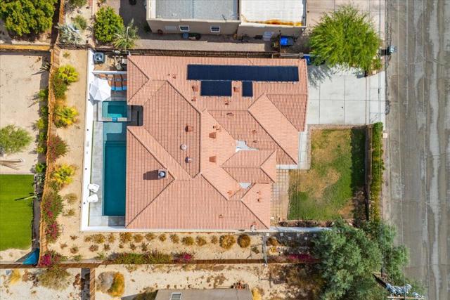 10748 Ocotillo Road, Desert Hot Springs CA: https://media.crmls.org/mediaz/023976ac-db8c-4850-acea-c7ff7fb5ba10.jpg