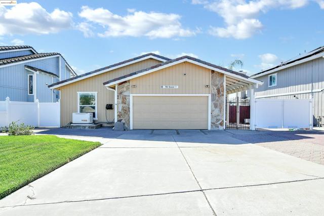 780 Beaver Ln, Discovery Bay CA: https://media.crmls.org/mediaz/0239fc6f-f45c-4a42-92f6-4ed42e4ef1a5.jpg