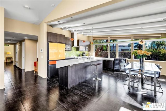 1554 E San Lucas Road, Palm Springs CA: https://media.crmls.org/mediaz/023a17dc-abfa-4a36-8c04-85da886302b0.jpg