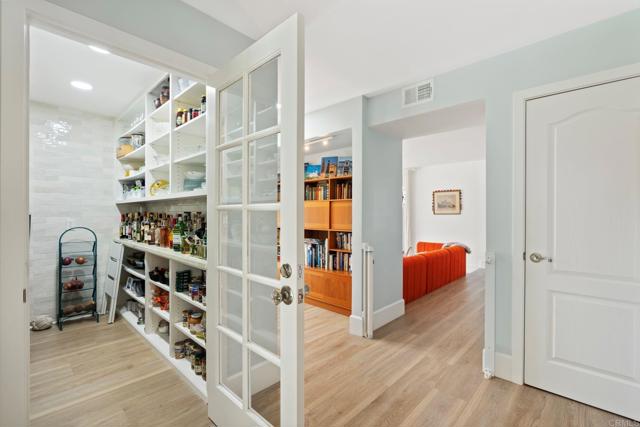 Detail Gallery Image 43 of 68 For 2066 Steiger Ln, Oceanside,  CA 92056 - 5 Beds | 3 Baths