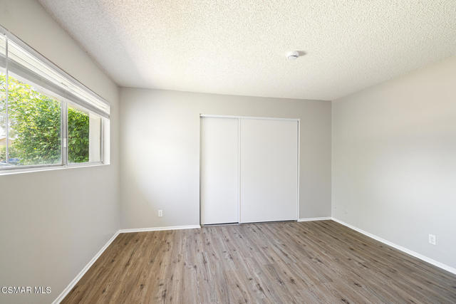 1077 Haven Avenue, Simi Valley CA: https://media.crmls.org/mediaz/023ae228-78b1-4fa3-8e5b-f690d25d3af7.jpg