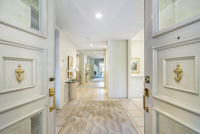 15 Duke Drive, Rancho Mirage CA: https://media.crmls.org/mediaz/023b99f4-8c16-4e2e-97b3-108ea2b5aceb.jpg