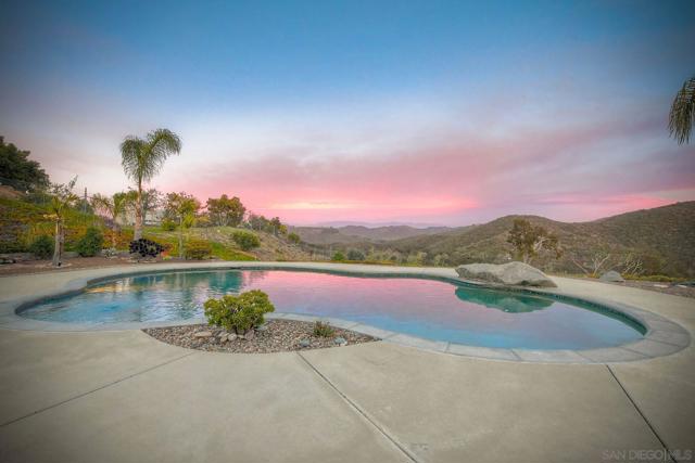 Image 2 of 54 For 2951 Fairview Dr