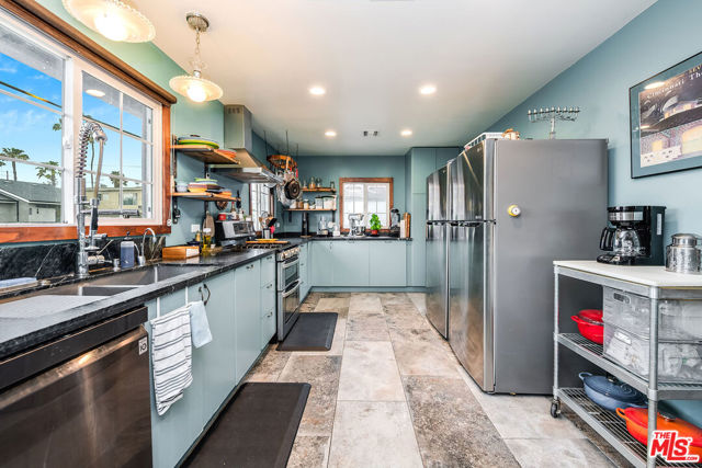 15361 Archwood Street, Van Nuys CA: https://media.crmls.org/mediaz/023c8c90-3adb-4659-8b39-aca3403a2b49.jpg