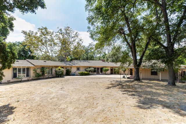 887 Vallombrosa Drive, Pasadena CA: https://media.crmls.org/mediaz/023df412-c5cf-44fb-bf19-3ec7d21554ad.jpg