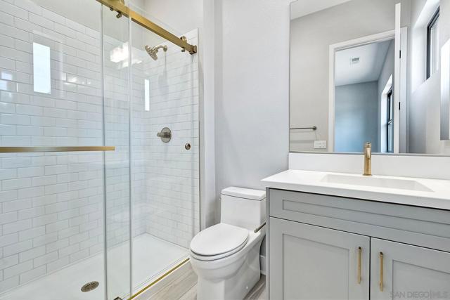1648 Calle Catalina, Escondido CA: https://media.crmls.org/mediaz/023e07d4-4c66-4c40-805e-b6be6dd54596.jpg