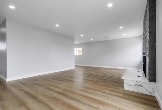 824 PARAISO AVE, Spring Valley CA: https://media.crmls.org/mediaz/023e7900-12d3-41ff-b155-35135eb2e5d9.jpg