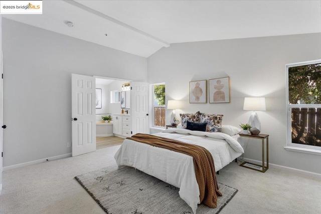 33526 4th ST, Union City CA: https://media.crmls.org/mediaz/023e92ea-5342-4b37-ba3b-9b18af37a704.jpg