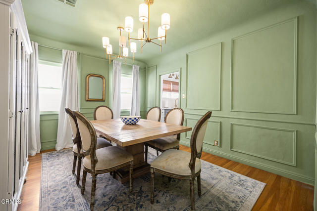 Detail Gallery Image 8 of 43 For 3408 Las Palmas Ave, Glendale,  CA 91208 - 3 Beds | 2 Baths