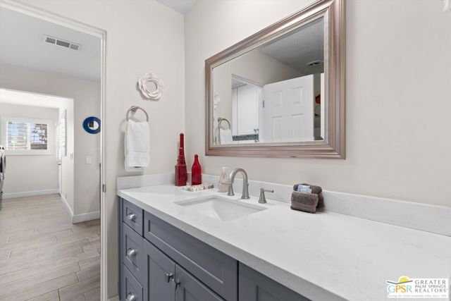 1186 S San Joaquin Drive, Palm Springs CA: https://media.crmls.org/mediaz/023f08bf-899f-4b35-bb6c-e8a3f79501f1.jpg