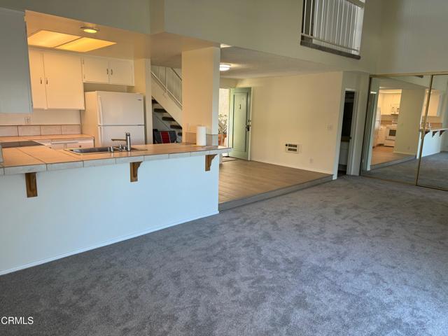 Detail Gallery Image 4 of 14 For 3113 Harbor Bld, Oxnard,  CA 93035 - 2 Beds | 2 Baths