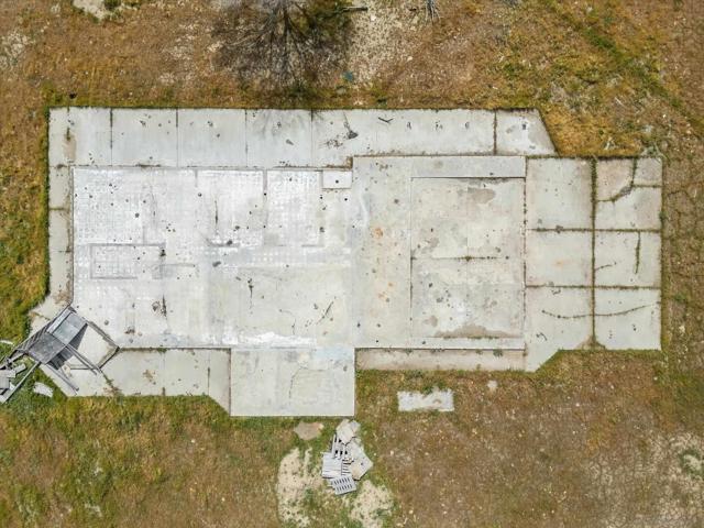 20256 Sasia RD, Tehachapi CA: https://media.crmls.org/mediaz/023f5207-f108-4d87-88af-01632b15dc4b.jpg