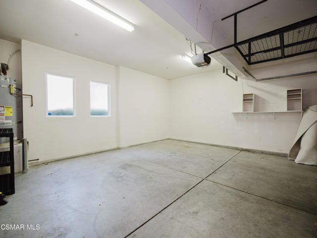 1368 Ashton Park Lane, Newbury Park CA: https://media.crmls.org/mediaz/023fb14f-f8b3-4bb8-96d0-800029031055.jpg