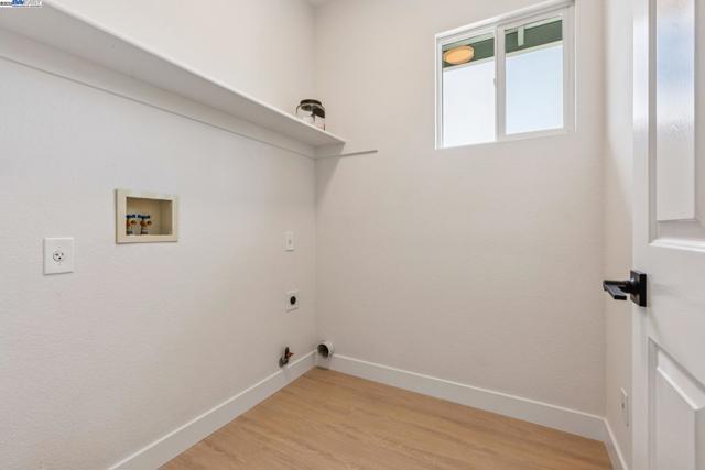 5929 Linwood Cmn, Livermore CA: https://media.crmls.org/mediaz/023fda78-ff83-4b3d-bc46-c1e2ee33df71.jpg