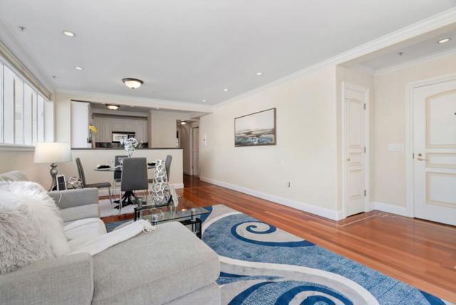 720 Stockton Street, San Francisco CA: https://media.crmls.org/mediaz/024016fd-7be9-44c6-8c8f-f38f4d7a31ff.jpg
