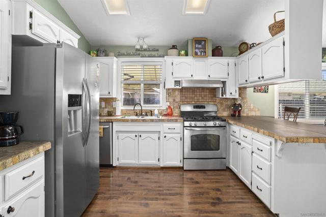 Image 21 of 60 For 9421 Los Coches Rd