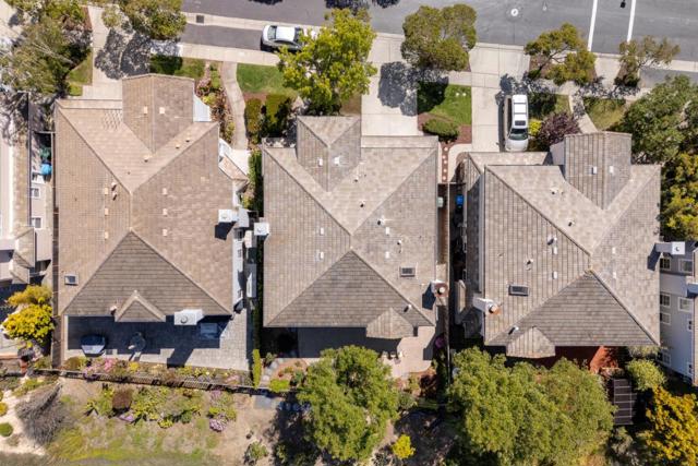 986 Governors Bay Drive, Redwood City CA: https://media.crmls.org/mediaz/02417253-370d-49a1-b2a9-5ff6a051e43e.jpg