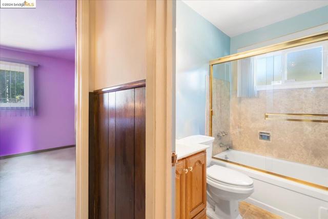 2704 Barnard St, Richmond, California 94806, 3 Bedrooms Bedrooms, ,2 BathroomsBathrooms,Single Family Residence,For Sale,Barnard St,41063659