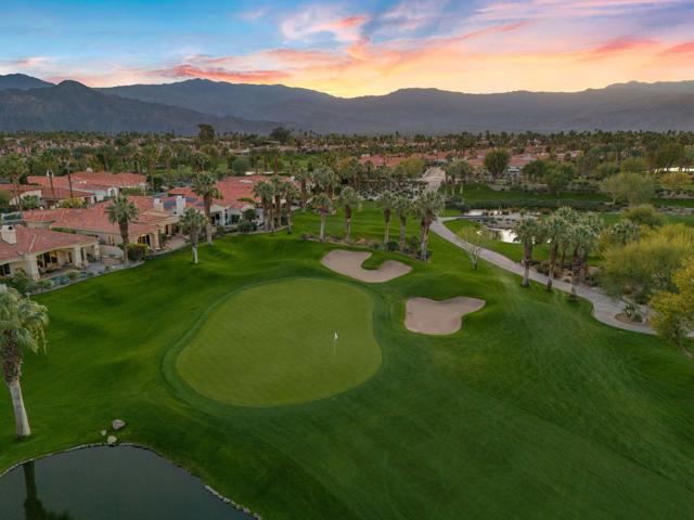 704 Mission Creek Drive, Palm Desert CA: https://media.crmls.org/mediaz/0241e0e4-29b3-4eea-98e6-d0e39b1e8536.jpg
