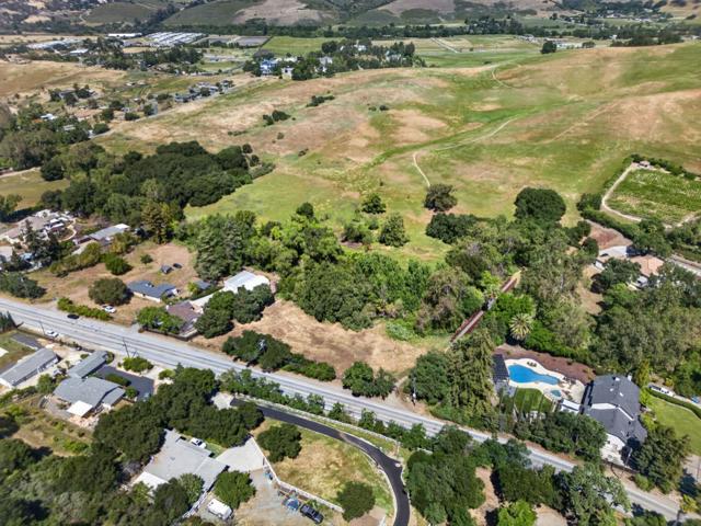 20450 Almaden Road, San Jose CA: https://media.crmls.org/mediaz/024299c9-5afa-4d08-8e89-fcb0ec4c8f9b.jpg