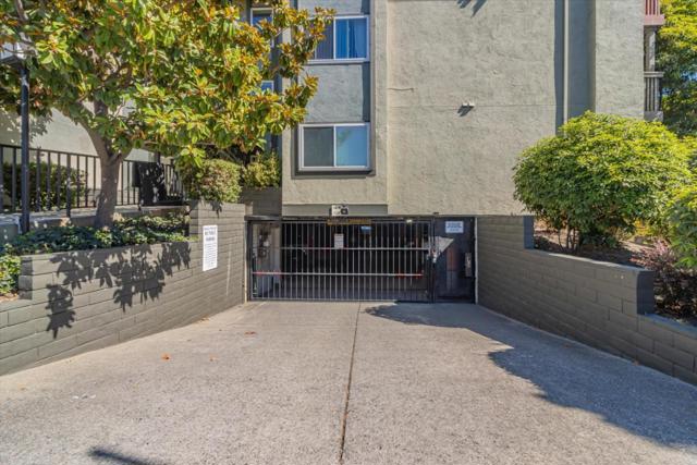 1315 A Street, Hayward CA: https://media.crmls.org/mediaz/02431712-e861-49f7-a5aa-5db2a57e25b5.jpg