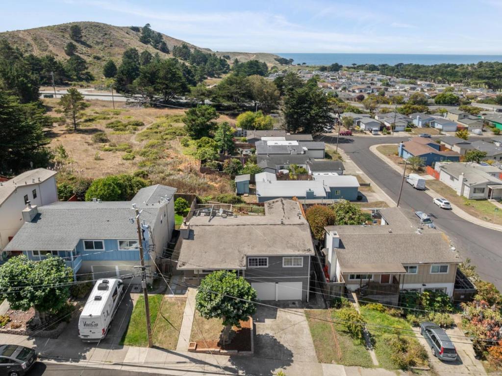 02433855 A7E7 4Fe2 B141 Be02Ff928682 812 Burns Court, Pacifica, Ca 94044 &Lt;Span Style='BackgroundColor:transparent;Padding:0Px;'&Gt; &Lt;Small&Gt; &Lt;I&Gt; &Lt;/I&Gt; &Lt;/Small&Gt;&Lt;/Span&Gt;