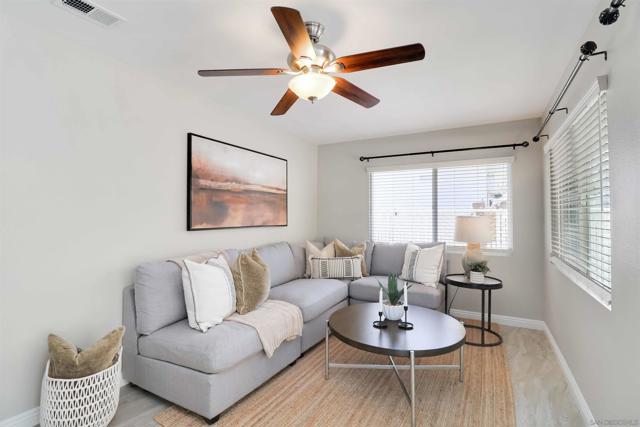 918 La Tierra Dr, San Marcos CA: https://media.crmls.org/mediaz/02455a9a-c6ae-4844-b9c7-a7fee221a952.jpg