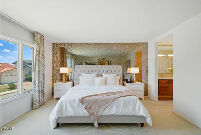 3121 Kingridge Way, Glendale CA: https://media.crmls.org/mediaz/0245ff91-7fbf-4626-a0b8-6019d764d749.jpg