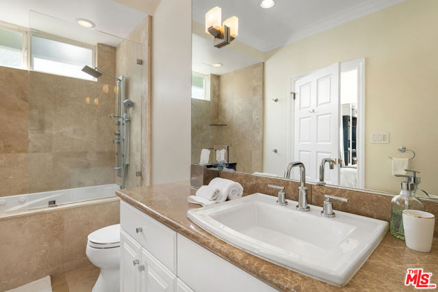 7834 Electra Drive, Los Angeles CA: https://media.crmls.org/mediaz/0247a2bd-ab27-422e-b6e9-38ce3abc8d43.jpg