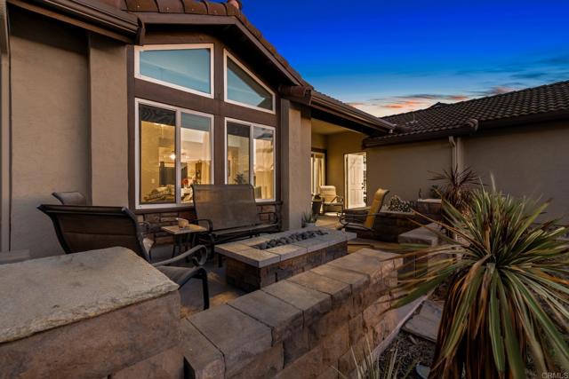 Home for Sale in Lakeside