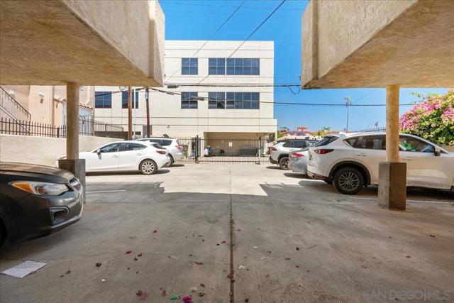 3629 3rd Ave, San Diego CA: https://media.crmls.org/mediaz/0248c512-22ff-4bd6-b847-919fb0fe18dd.jpg