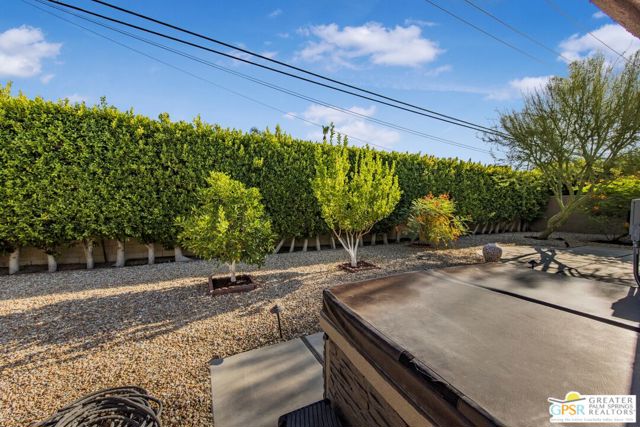 73940 Mountain View Avenue, Palm Desert CA: https://media.crmls.org/mediaz/0249229b-e99f-438b-a9ea-47a8569ec622.jpg