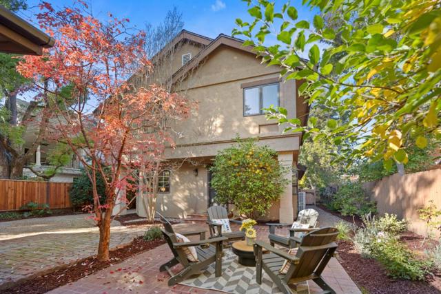 90 Walnut Avenue, Atherton CA: https://media.crmls.org/mediaz/024925be-4743-41b5-bcfb-71b44049c902.jpg