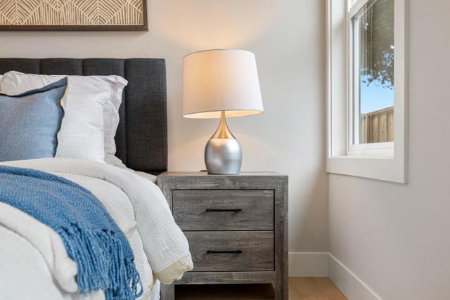 840 8th Avenue, Redwood City CA: https://media.crmls.org/mediaz/02497f72-0a76-42fb-8e1a-69c889ec896d.jpg