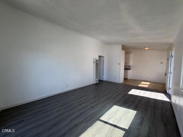 Detail Gallery Image 7 of 12 For 728 Sidonia Ave, Ventura,  CA 93003 - 1 Beds | 1 Baths