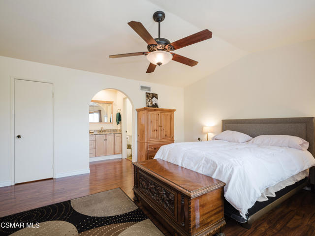 4380 N Skylark Court, Moorpark CA: https://media.crmls.org/mediaz/0249e945-c030-4a10-a4c8-be3112885abf.jpg