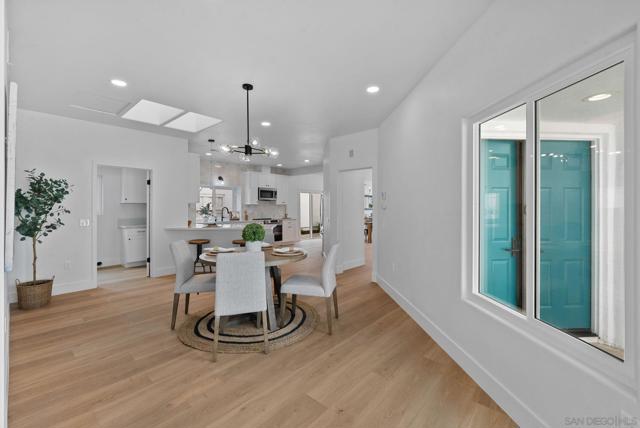 4979 Poseidon Way, Oceanside CA: https://media.crmls.org/mediaz/024a6b0c-2426-4a26-ba61-500cedb48570.jpg