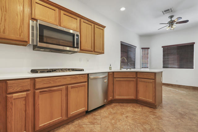 Image 11 of 42 For 78354 Calico Glen Drive