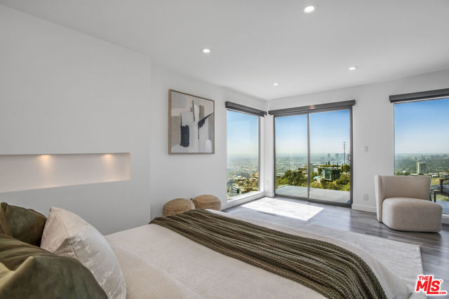 8506 Magnolia Drive, Los Angeles CA: https://media.crmls.org/mediaz/024b95f6-561e-4047-9ad0-d9e6b325fddd.jpg