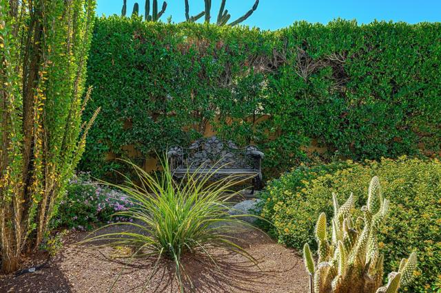 21 Mission Palms W, Rancho Mirage, CA 92270