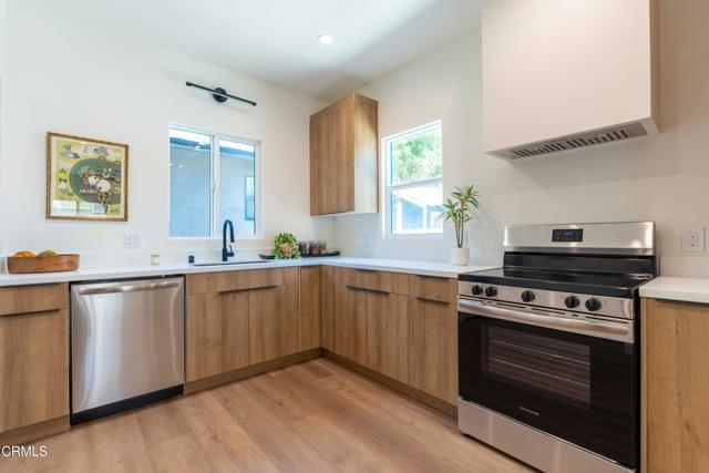 2222 1/4 Dorris Place, Los Angeles CA: https://media.crmls.org/mediaz/024ba530-e068-44d3-9d37-5088cfded06d.jpg