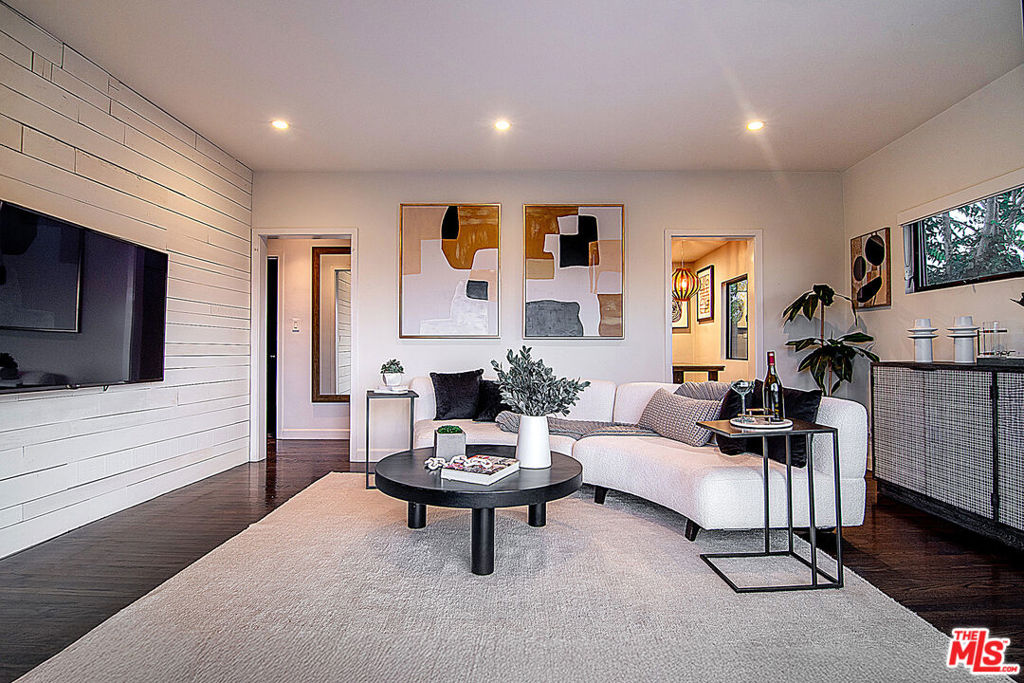 3838 Buena Park DriveStudio City img 16