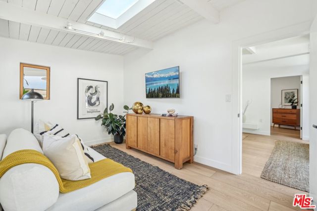 2145 Sunset Crest Drive, Los Angeles CA: https://media.crmls.org/mediaz/024ea646-da99-418f-ae82-8f4e95a3a1f5.jpg