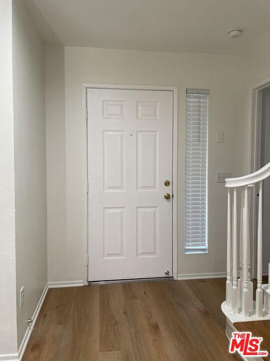121 Cancion Way, Los Angeles CA: https://media.crmls.org/mediaz/025037fc-ae01-4645-9cc1-b31e57182700.jpg