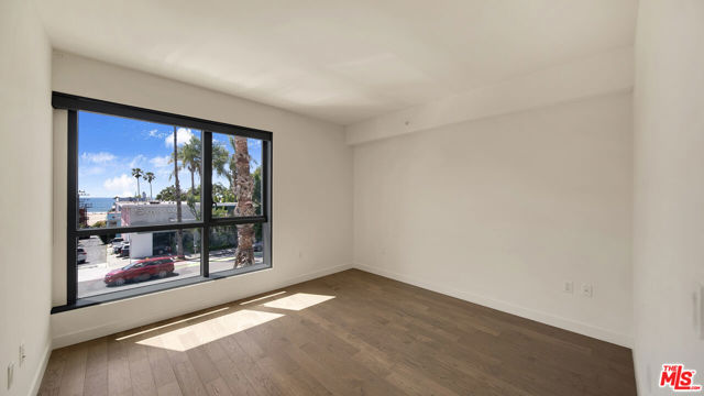 Image 18 of 60 For 1755 Ocean Avenue 303