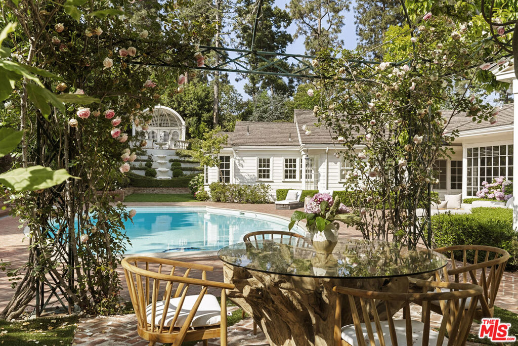 MLS #25552905 img 12