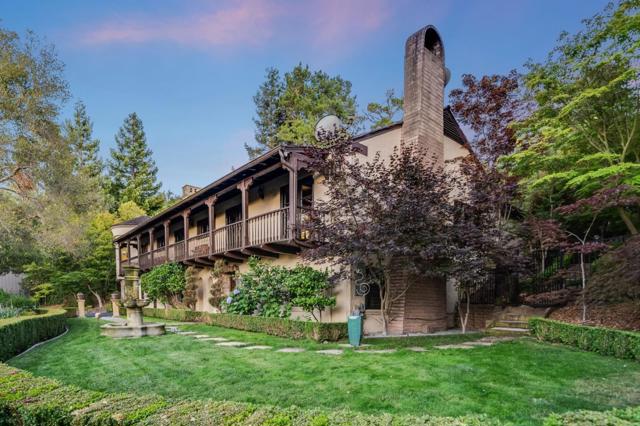 11510 Summit Wood Road, Los Altos Hills CA: https://media.crmls.org/mediaz/02516657-b7d9-4ca7-b30f-6f2a3e866a66.jpg