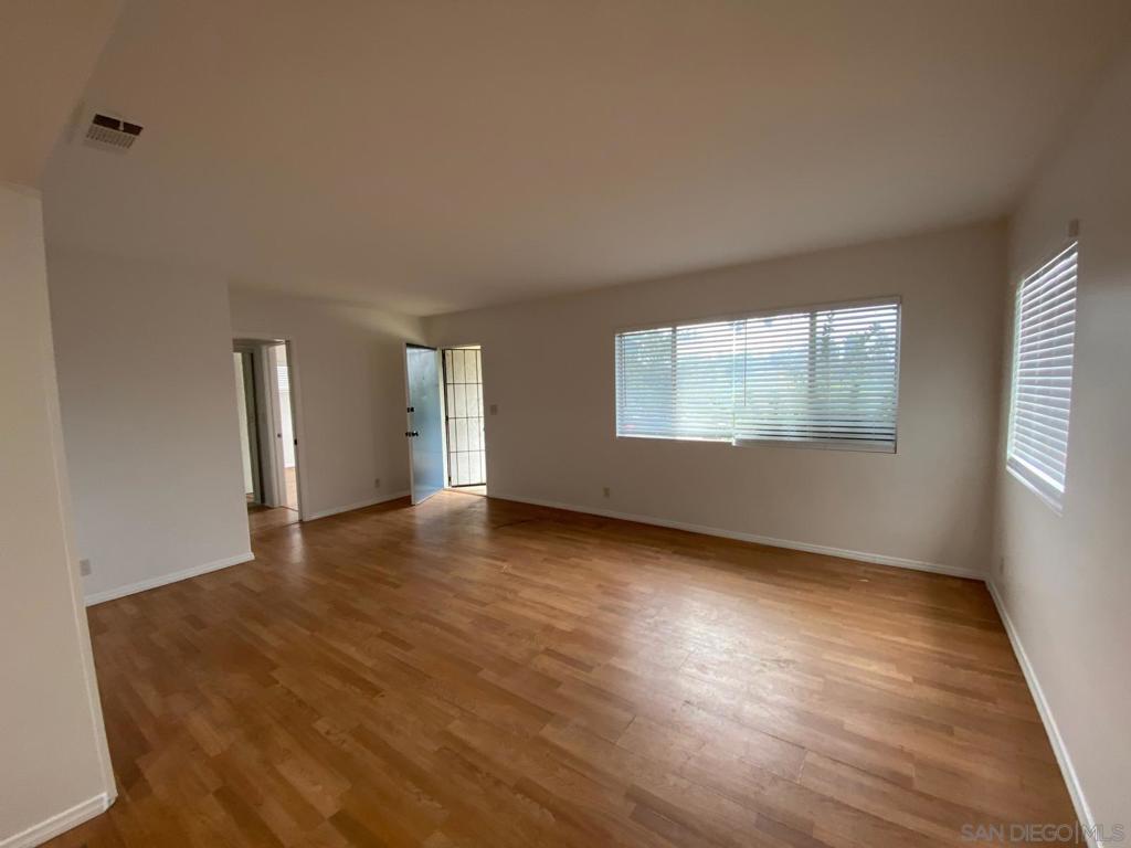 939 7th Ave - photo 6
